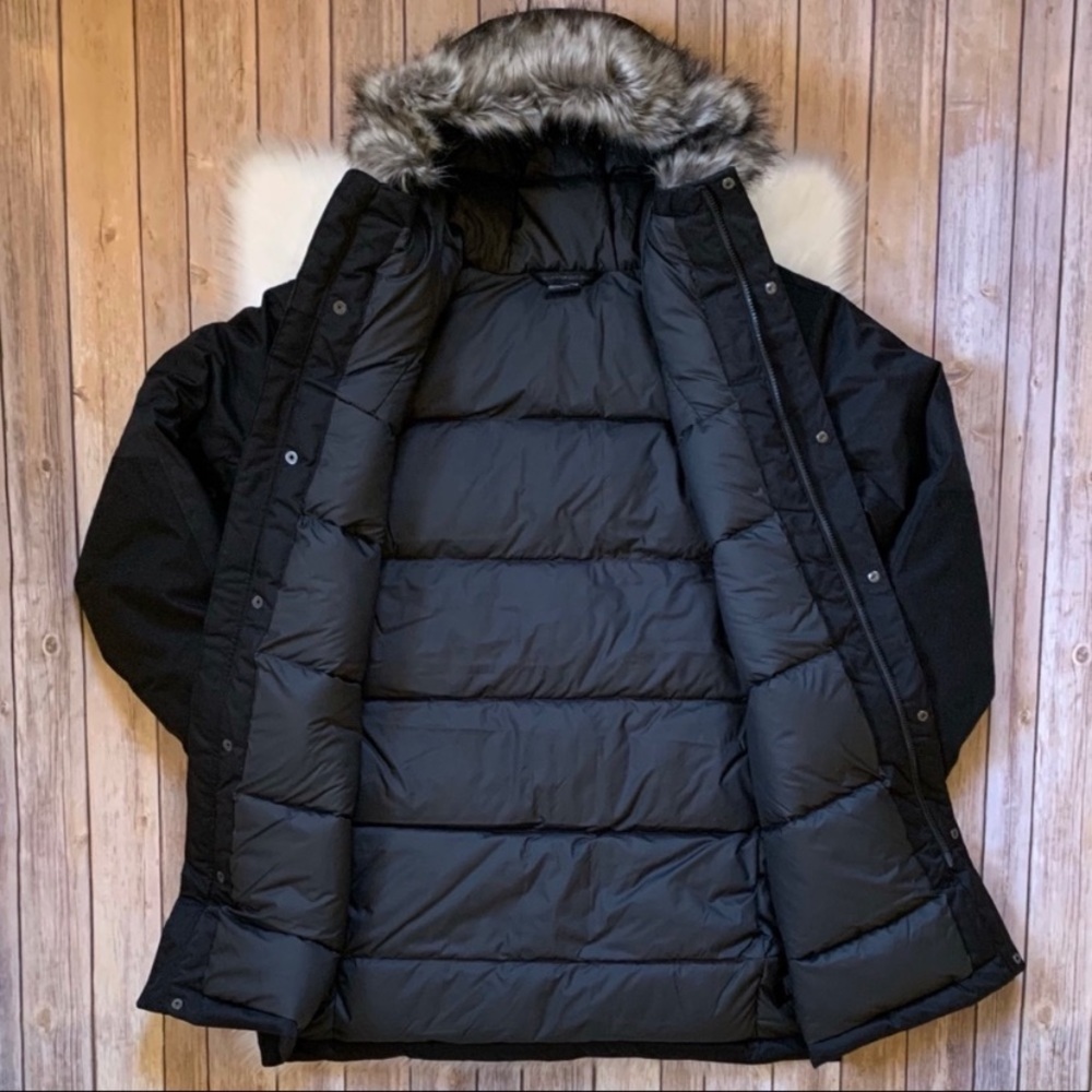 The North Face Men’s Bedford Down Parka In Black - Picture 5 of 9